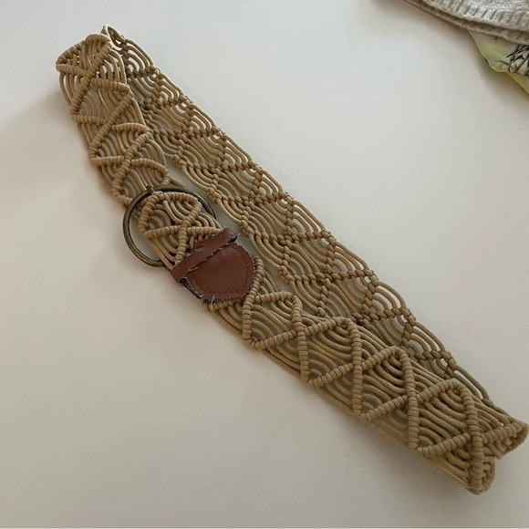 Vintage Macrame Belt With Brass Buckle One Size Adjustable Hippy Boho 70’s - Picture 1 of 12